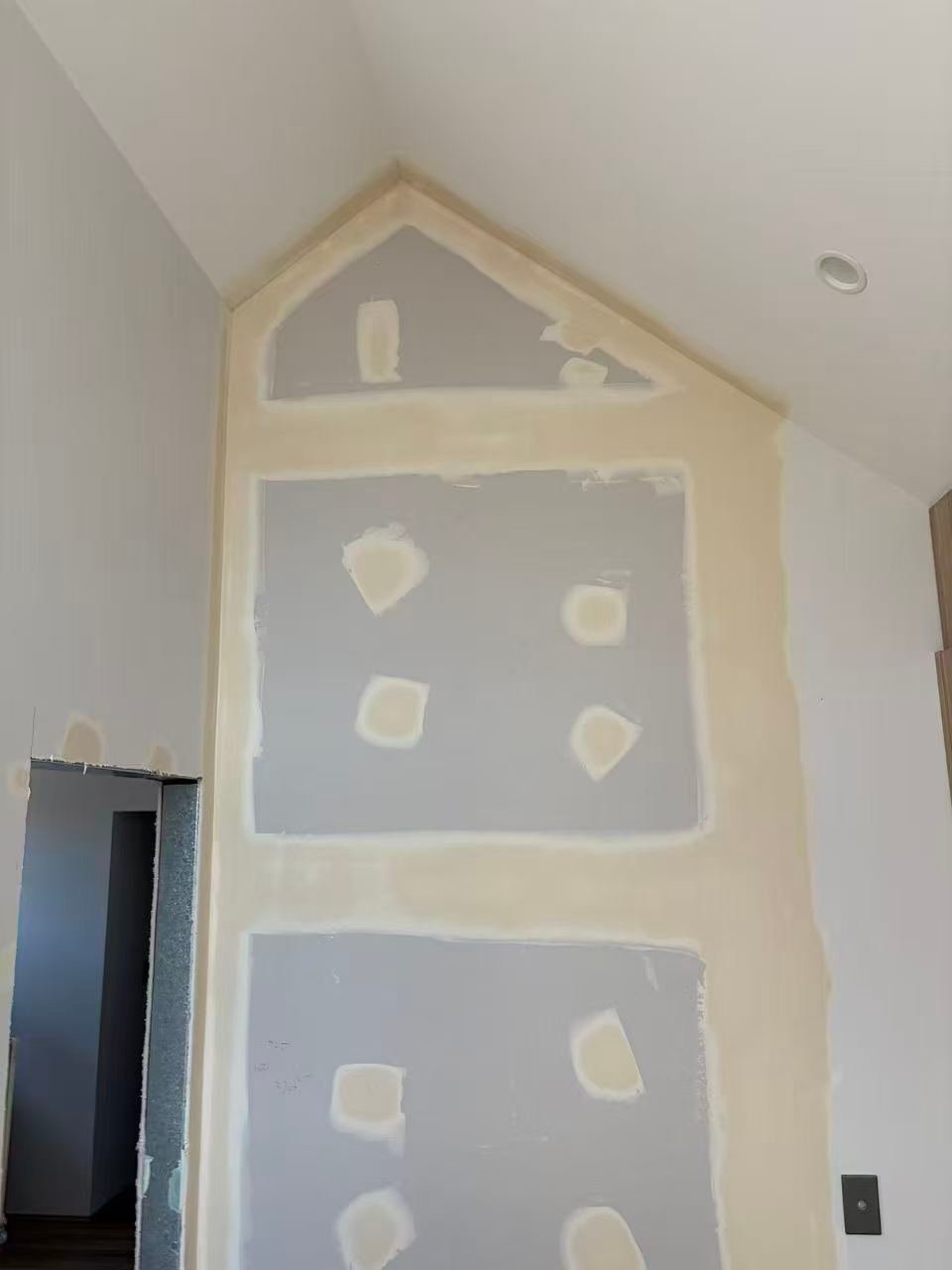 High wall Gyprock repair and finishing by FormaMuse in Perth